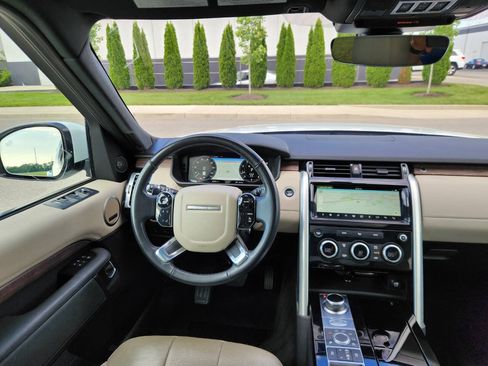 Used 2020 Land Rover Discovery HSE AWD/4WD image 23