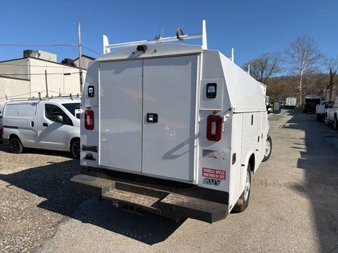 Used 2022 Ford E-350 and Econoline 350 Super Duty w/ Power Windows & Locks Group image 28