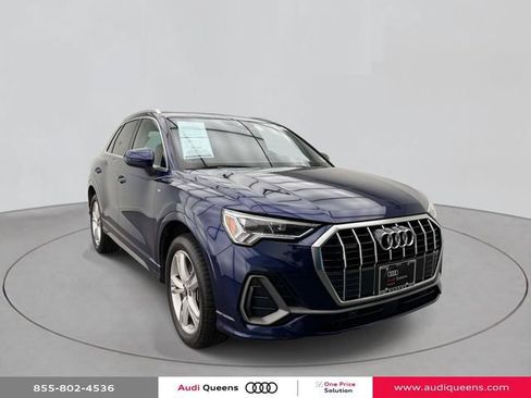 Certified 2023 Audi Q3 2.0T Premium w/ Convenience Package AWD/4WD image 3
