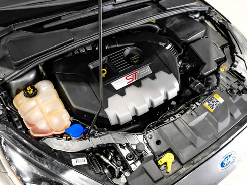 Used 2018 Ford Focus ST w/ Equipment Group 402A image 59