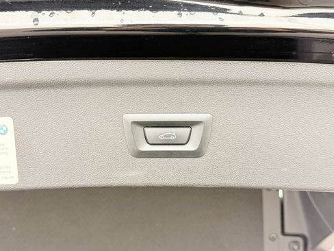 Used 2023 BMW iX xDrive50 w/ Premium Package AWD/4WD image 38
