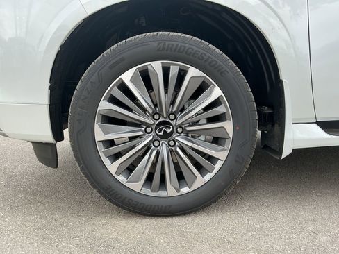 New 2026 INFINITI QX80 Luxe w/ Cargo Package AWD/4WD image 9