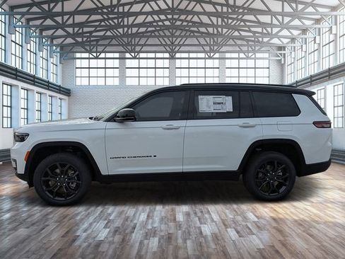 New 2025 Jeep Grand Cherokee L Limited AWD/4WD image 7