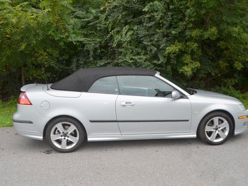 Used 2007 Saab 9-3 Aero w/ Touring Pkg image 2