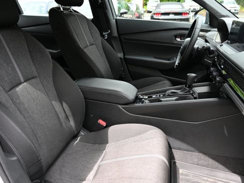 Used 2024 Honda Accord Sport image 19