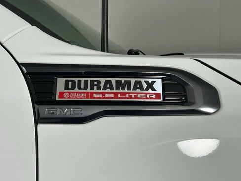 Used 2023 GMC Sierra 3500 AT4 image 9