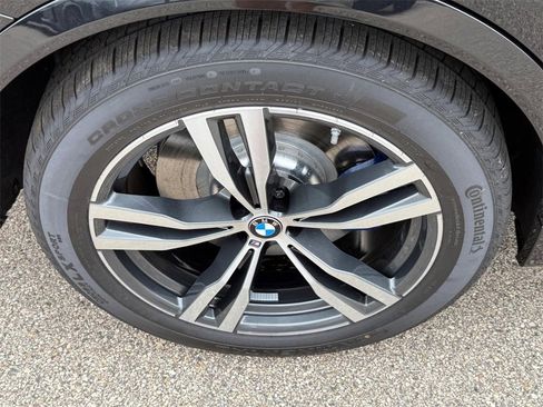 New 2026 BMW X7 M60i image 4