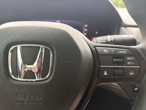 Used 2024 Honda Accord EX image 11