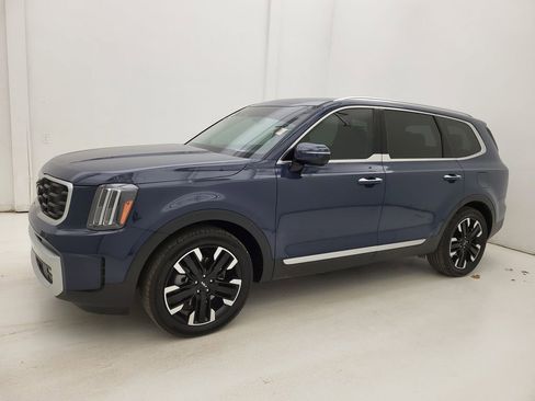 Used 2024 Kia Telluride SX Prestige w/ Towing Package image 26