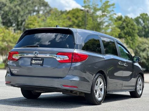 Used 2018 Honda Odyssey EX image 5