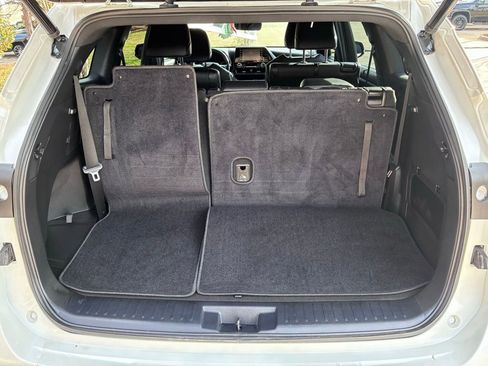 Used 2021 Toyota Highlander XSE image 10