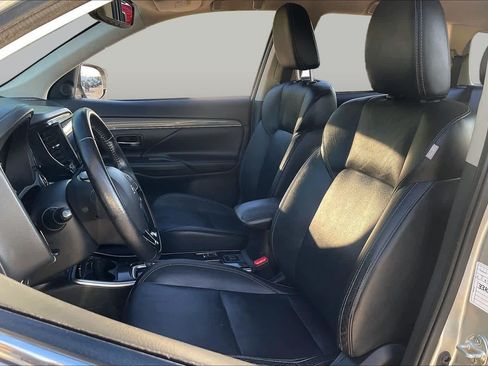 Used 2020 Mitsubishi Outlander SEL FWD image 8