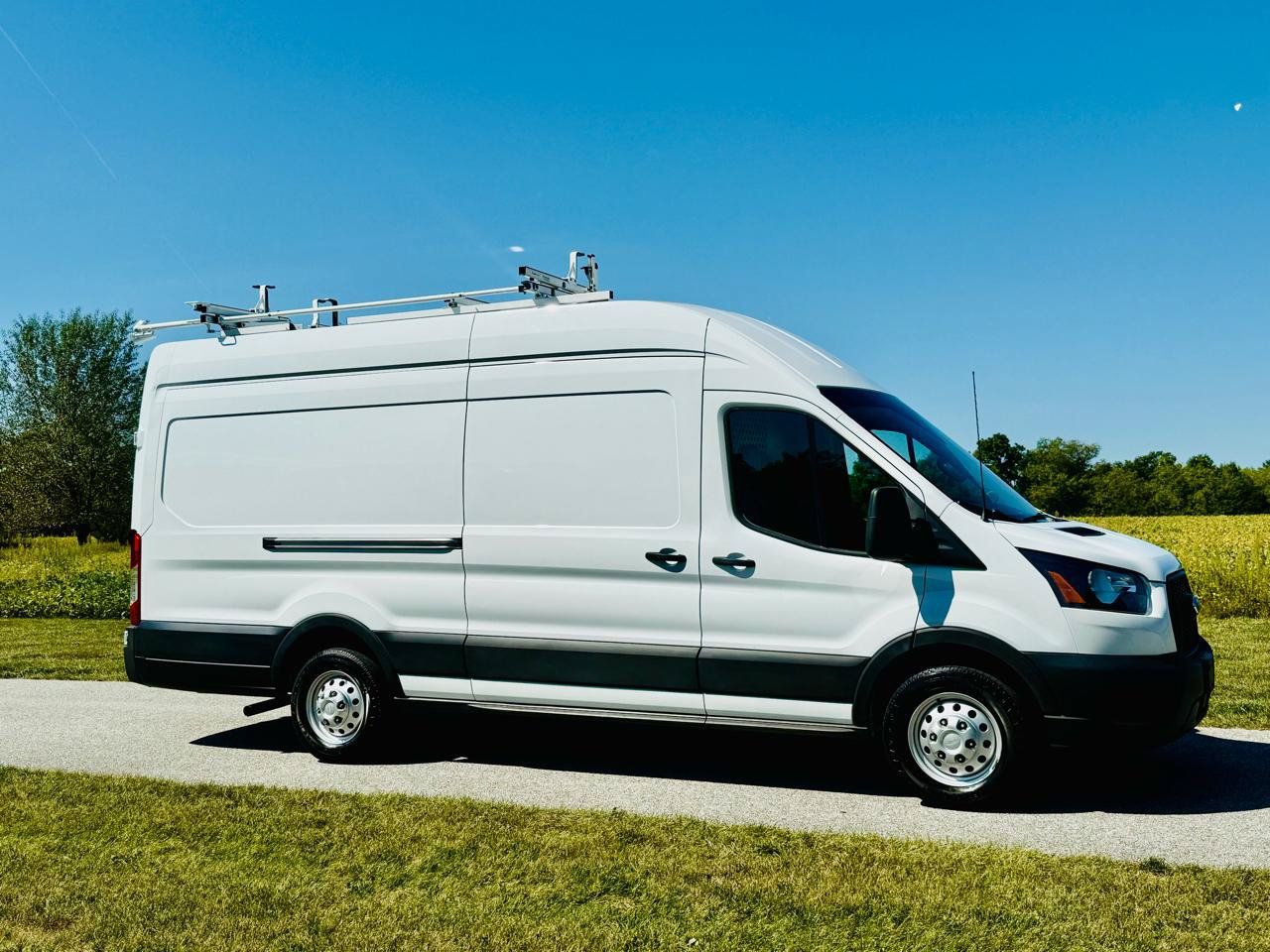 Used 2023 Ford Transit 250 148 High Roof Extended AWD w/ Load Area Protection Package image 5