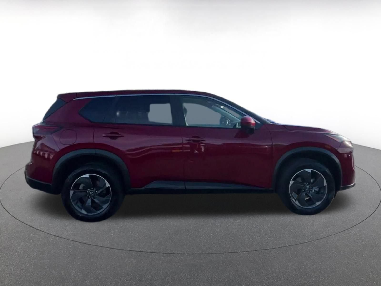 Used 2025 Nissan Rogue SV AWD/4WD image 15