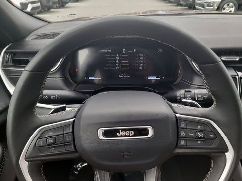 Certified 2024 Jeep Grand Cherokee L Altitude AWD/4WD image 33