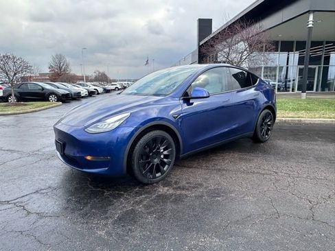 Used 2021 Tesla Model Y Long Range image 4
