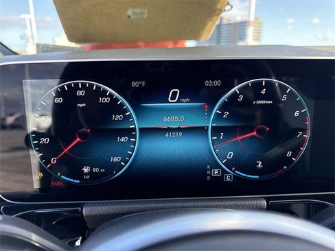 Used 2021 Mercedes-Benz GLA 250 image 15