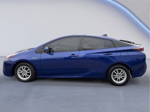 Used 2016 Toyota Prius Four w/ Advanced Technology Package image 3