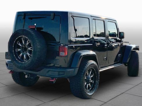 Used 2017 Jeep Wrangler Unlimited Rubicon AWD/4WD image 11