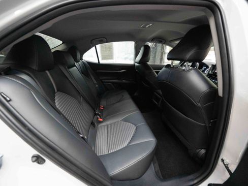 Used 2024 Toyota Camry SE image 24