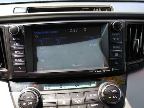 Used 2017 Toyota RAV4 XLE w/ Carpet Mat Package FWD image 9