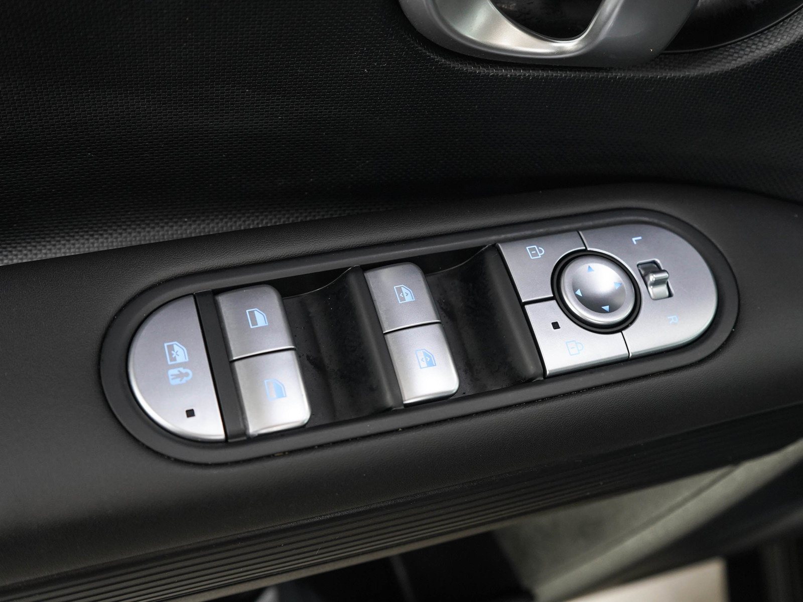Certified 2024 Hyundai Ioniq 5 SEL AWD/4WD image 20