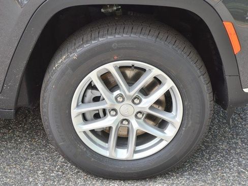 New 2025 Jeep Grand Cherokee L Laredo w/ Luxury Tech Group I image 10