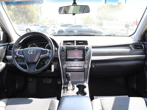 Used 2015 Toyota Camry SE FWD image 27