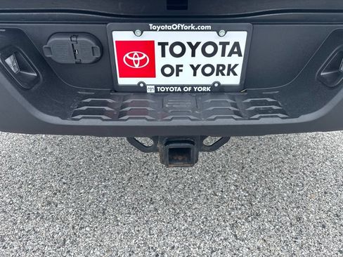 Used 2019 Toyota Tacoma SR5 RWD image 5