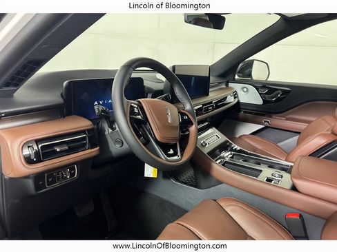 New 2026 Lincoln Aviator Reserve w/ Luxury Package AWD/4WD image 37