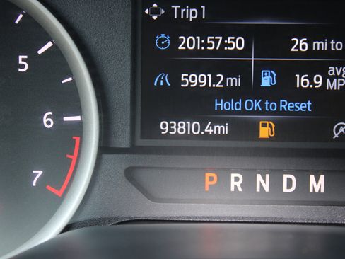 Used 2020 Ford Expedition XLT image 22