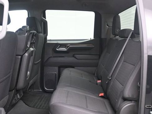 Used 2024 Chevrolet Silverado 1500 LT AWD/4WD image 5