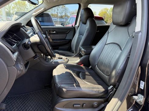 Used 2017 GMC Acadia Limited SLT FWD image 8