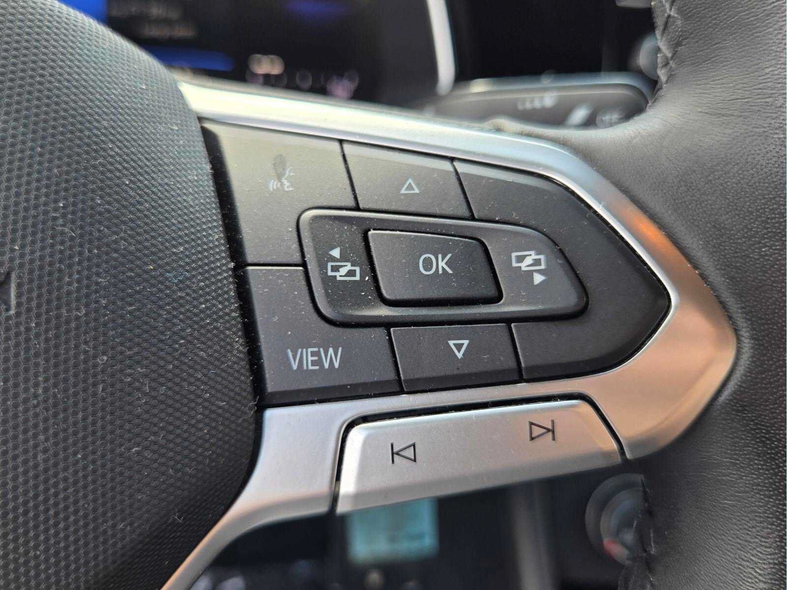 Used 2024 Volkswagen Jetta Sport FWD image 28