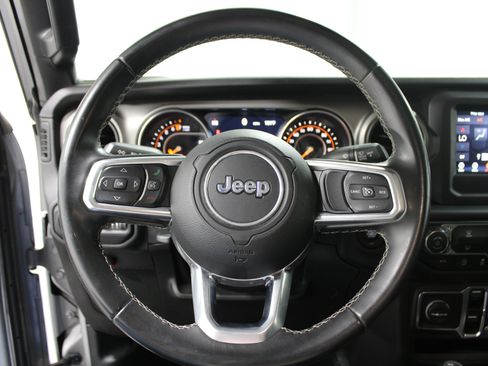 Used 2020 Jeep Gladiator Sport w/ Quick Order Package 24S AWD/4WD image 9