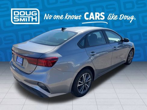 Used 2024 Kia Forte LXS image 5
