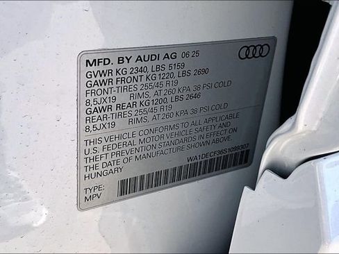 New 2025 Audi Q3 2.0T Premium AWD/4WD image 13