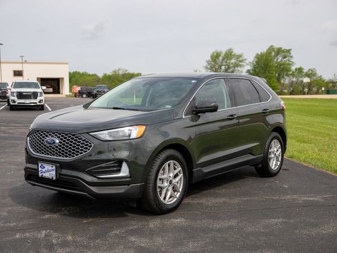 Used 2023 Ford Edge SEL AWD/4WD image 3