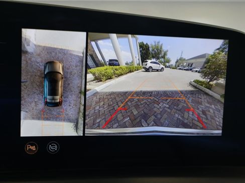 Certified 2023 Cadillac Lyriq 2WD image 26