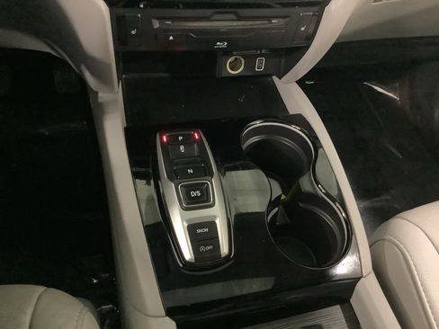 Used 2020 Honda Pilot Touring image 16
