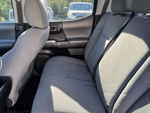 Used 2019 Toyota Tacoma SR5 image 4