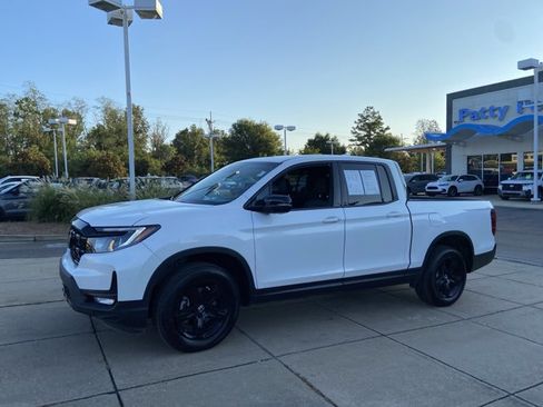 Used 2026 Honda Ridgeline Black Edition image 6