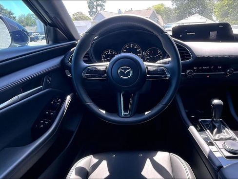 Used 2024 MAZDA MAZDA3 s FWD image 8