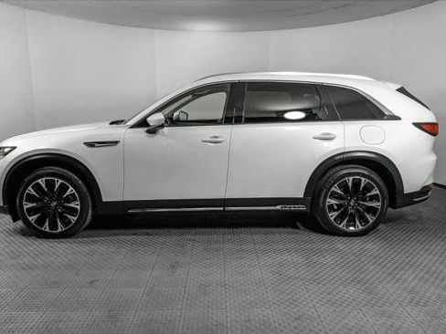 Used 2024 MAZDA CX-90 Plug-In Hybrid w/ Premium Pkg image 3