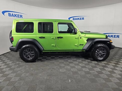 Used 2025 Jeep Wrangler Unlimited Sport AWD/4WD image 2