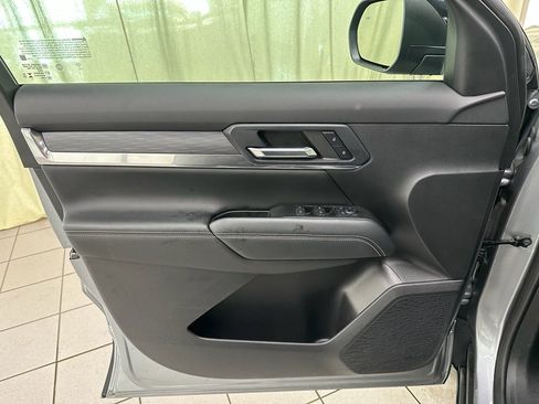 Certified 2025 GMC Terrain Elevation image 33