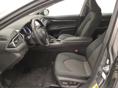 Used 2022 Toyota Camry LE image 17