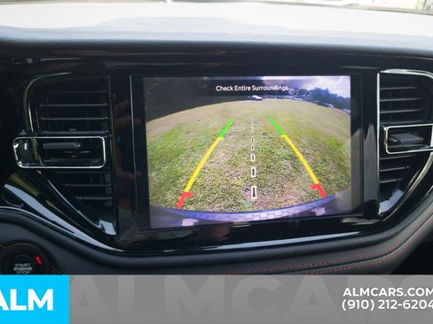 Used 2025 Dodge Durango GT RWD image 9