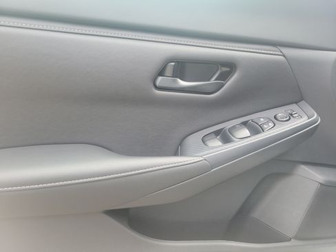 Certified 2025 Nissan Sentra S FWD image 14
