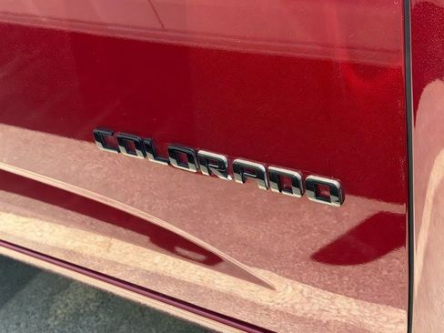 Used 2020 Chevrolet Colorado Z71 RWD image 32